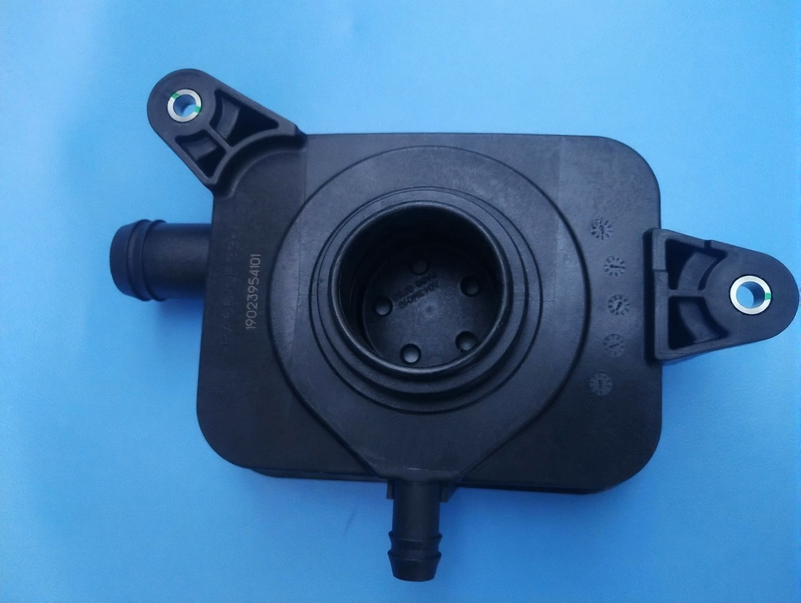 Cummins 5298061 Breather Housing for B6.7 ISB ISD6.7 ISBE QSB6.7
